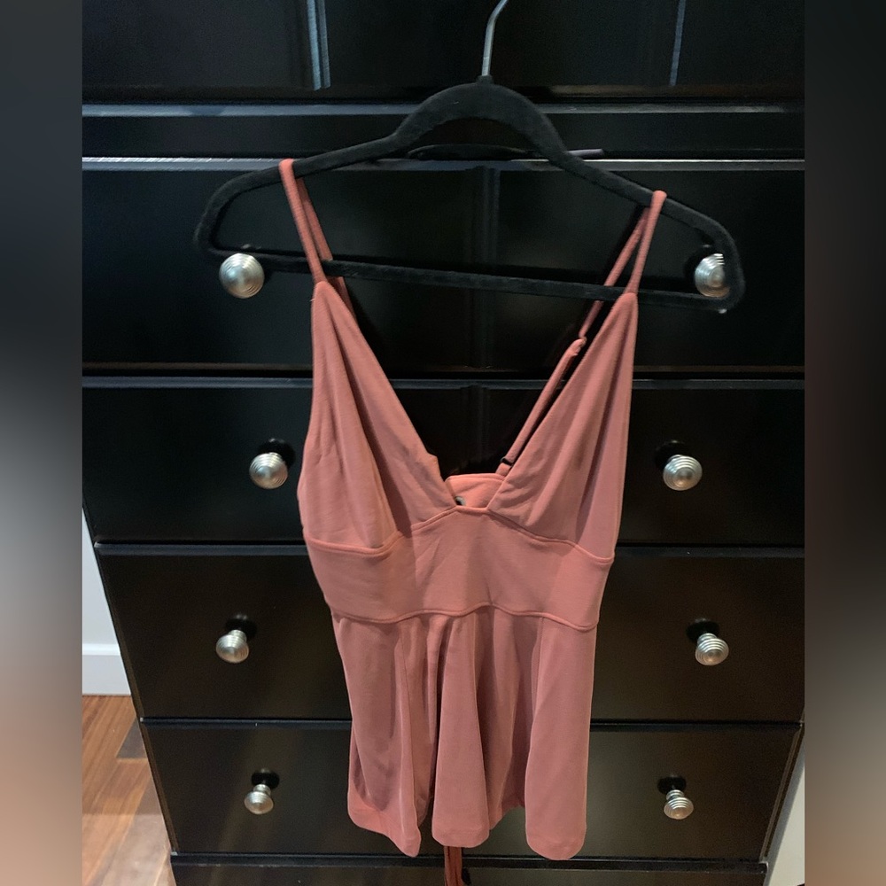 FREE PEOPLE TOP!!!! Size M never worn but no tags